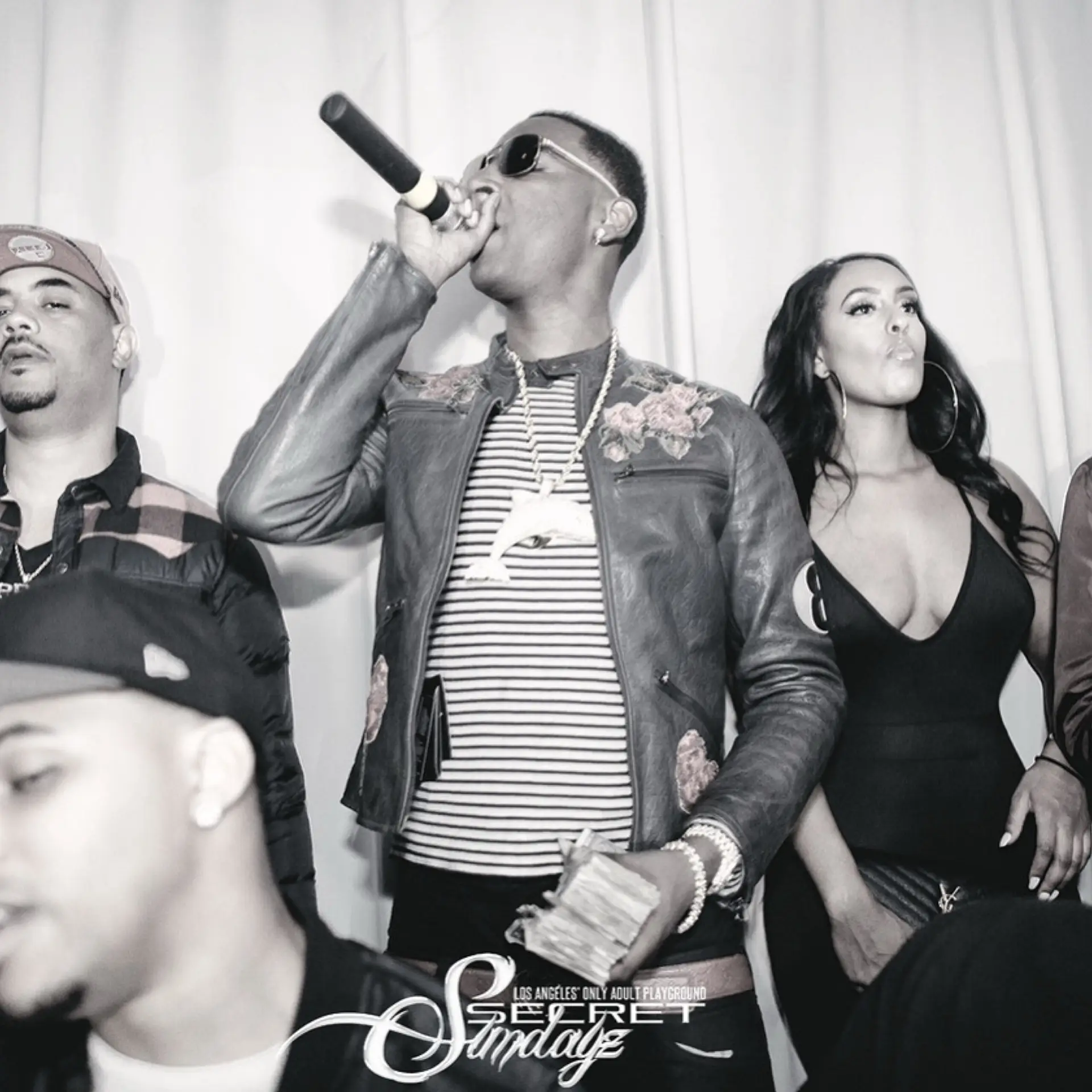 created by photogrid