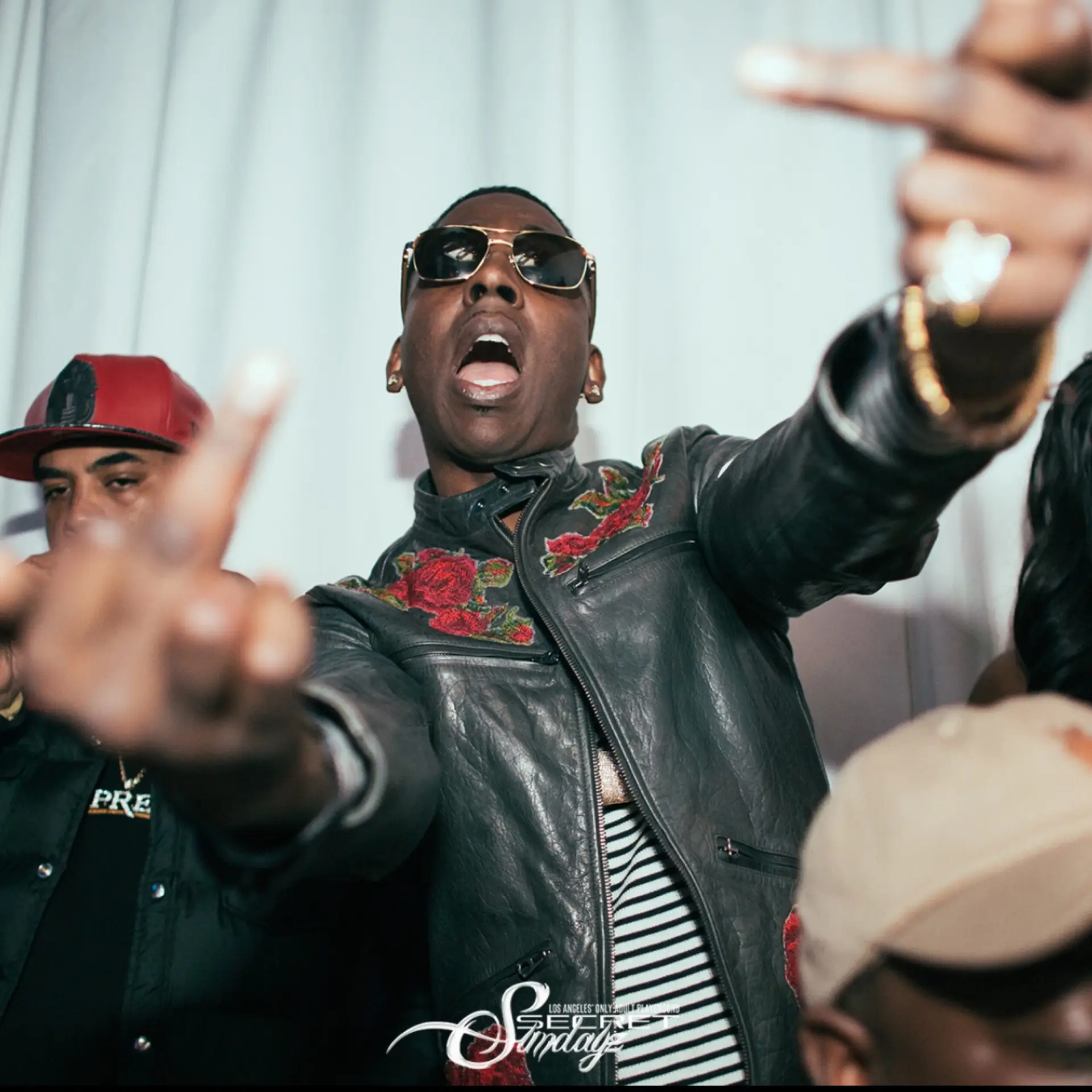 created by photogrid